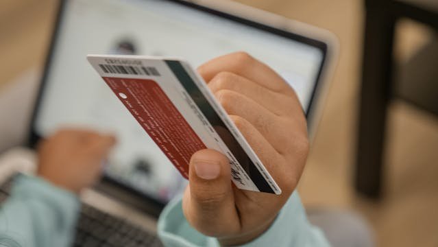 Plateforme 100% en ligne, sécurisée et sans paperasse.
